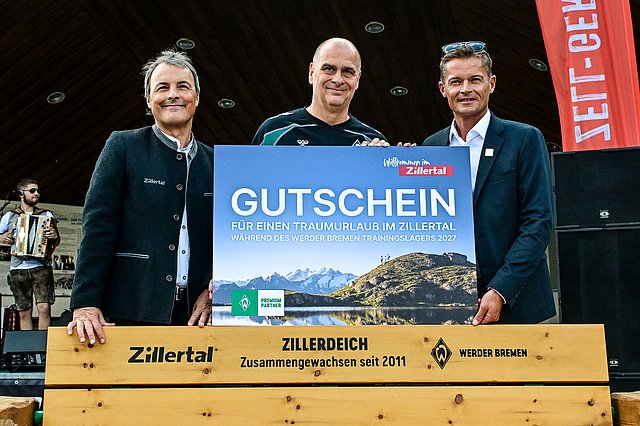 Gutschein und Sitzbank © Nordphoto / Hafner